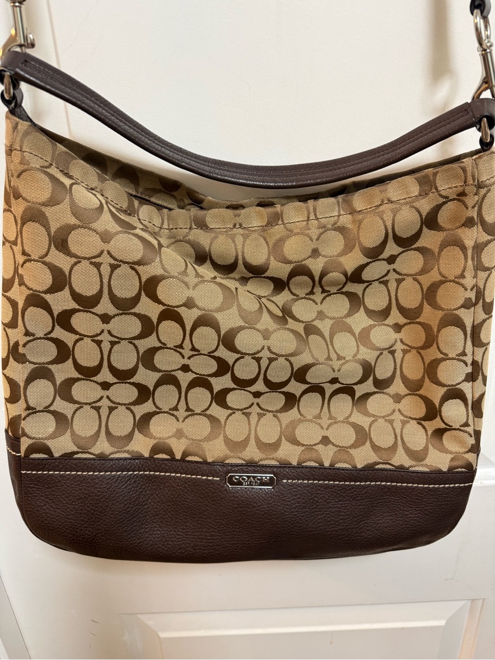 Coach signature Hobo bag